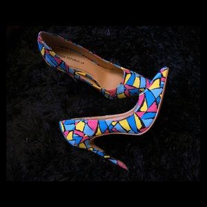 Multicolor pumps... no box